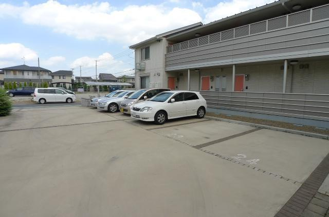 エイミーグラント Dの駐車場