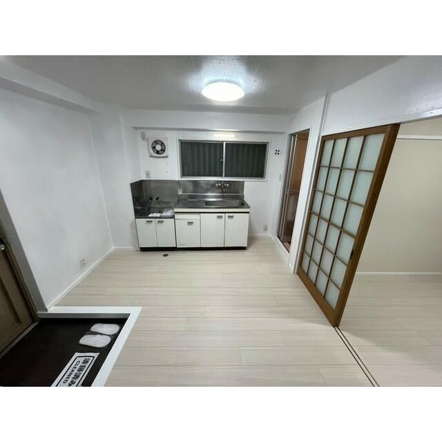 寿コーポの玄関