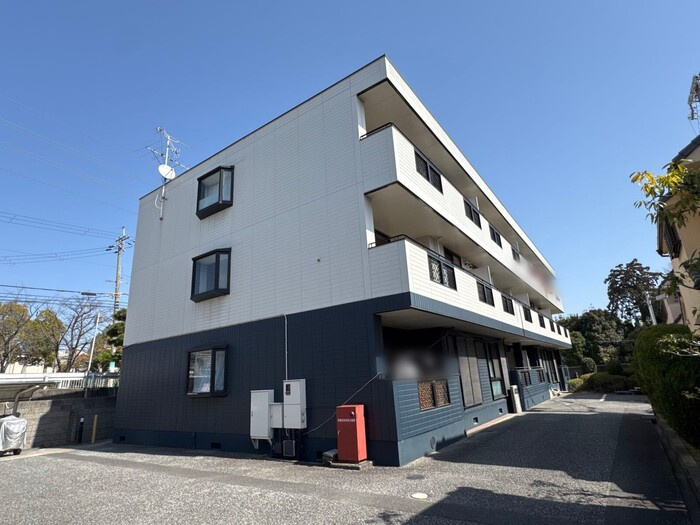 ファミール池尻の外観