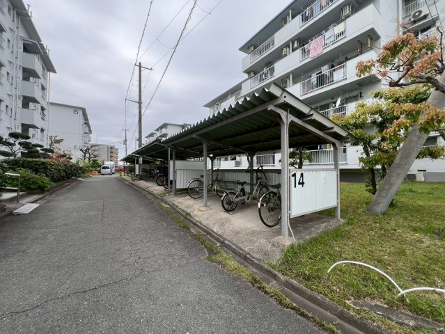 平田台住宅１４号棟の周辺