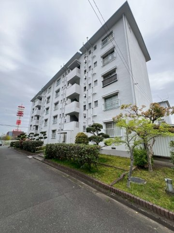 平田台住宅１４号棟の外観