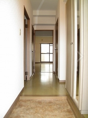 【玄関】 | グランシャリオ南大橋