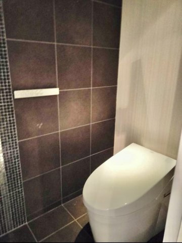 Kamakura Atelier Houseｰ鎌倉市笛田のトイレ