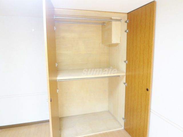 フジマツ第５ビルの収納|広々クローゼット付です☆彡