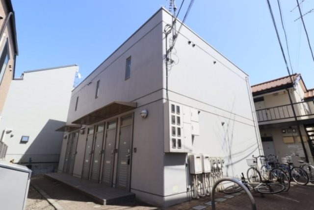 杉並区高円寺南５丁目の賃貸マンションのエントランス