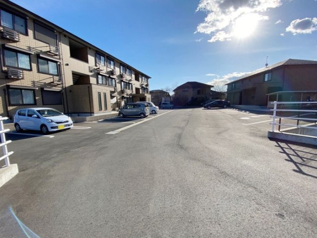 グリーンコート　B棟の駐車場