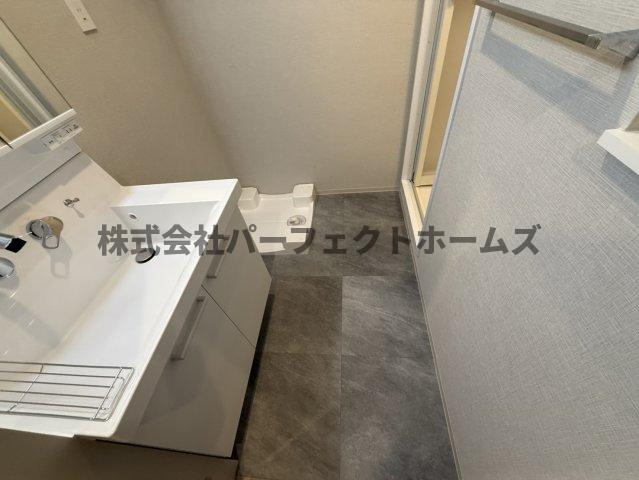 Orient Residence Suehirochoの洗面所|使いやすい洗面所です