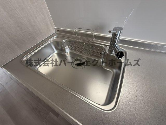 Orient Residence Suehirochoのキッチン|コンパクトなキッチンで掃除もラクラク