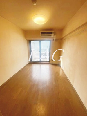 【居間・リビング】 | グリフィン新横浜・参番館 | 洋室のお部屋です。