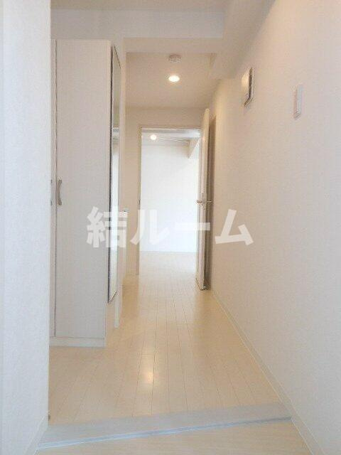 板橋区蓮根１丁目の賃貸マンションの玄関