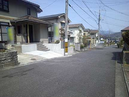 広島市安芸区矢野南5丁目　一戸建て(JS)の前面道路含む現地写真