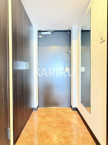 プレジオ永和ASIANの玄関