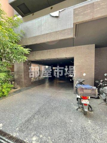 AXAS上野北のエントランス
