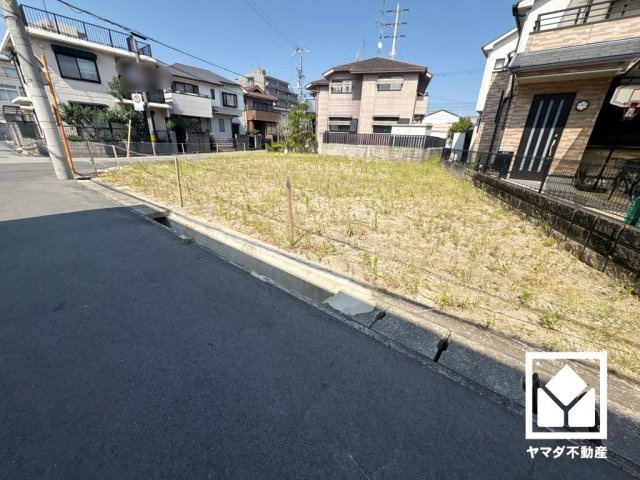 西宮市甲風園3丁目の外観|「NishinomiyaファミリークリニックHayashi（内科・消化器内科）」まで徒歩3分。体調不良の際も通院しやすく、日々の健康管理にも便利なロケーションです。