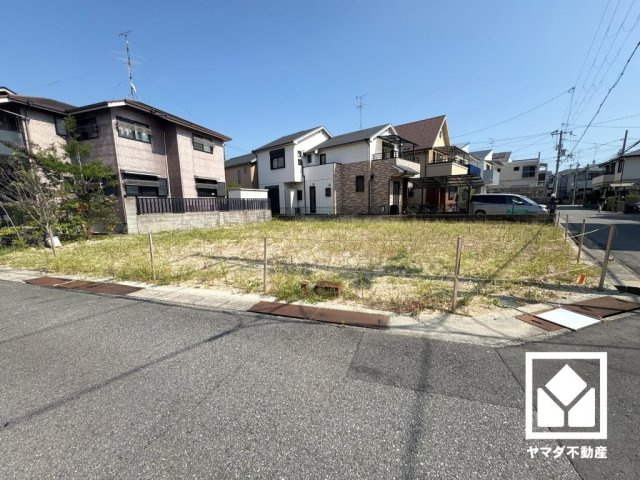 西宮市甲風園3丁目の前面道路含む現地写真|ライフプランに沿った間取りや仕様を実現することができます。