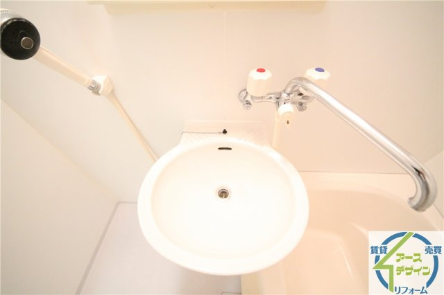 グローリー1番館の洗面所|※類似部屋