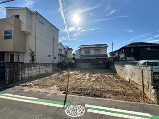 【前面道路含む現地写真】 | 間口約9ｍあります