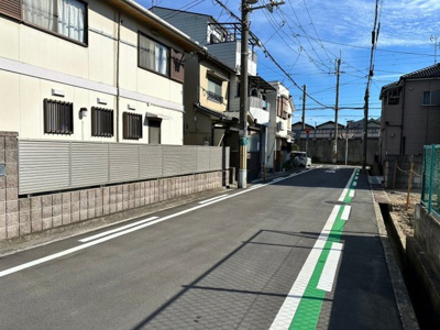 【前面道路含む現地写真】 | 鳳中町　土地 | 全面東側道路（北側から南向きに撮影）
幅員約5.9ｍあります。