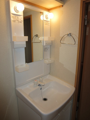 【洗面所】 | サン・ジュリアン | 【サン・ジュリアン】洗面所