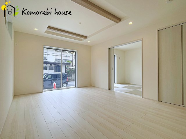 北本市中丸7丁目　新築一戸建て　ブルーミングガーデン　01の居間・リビング|撮影：'26/07/04