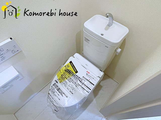 北本市中丸7丁目　新築一戸建て　ブルーミングガーデン　01のトイレ|撮影：'26/07/04