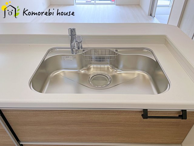北本市中丸7丁目　新築一戸建て　ブルーミングガーデン　01のキッチン|撮影：'26/07/04