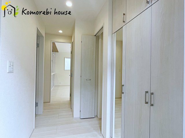 北本市中丸7丁目　新築一戸建て　ブルーミングガーデン　01の玄関|撮影：'26/07/04