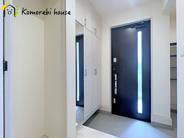 北本市中丸7丁目　新築一戸建て　ブルーミングガーデン　01の玄関|撮影：'26/07/04