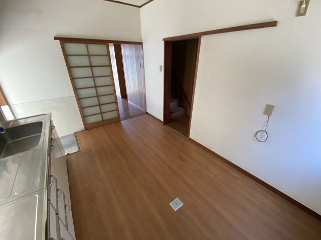 田寺1丁目貸家の居間・リビング