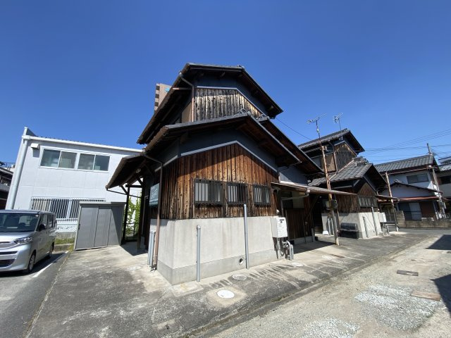 田寺1丁目貸家の外観