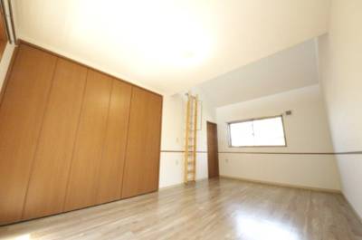 【洋室】 | セラウィC | ※同タイプの別の部屋の写真です。