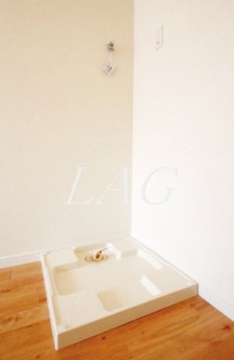 【設備】 | ファブール千川 | 室内洗濯置き場です。