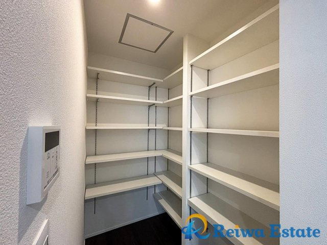新築戸建　茅ヶ崎市西久保の収納