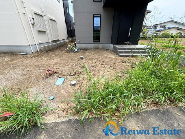 新築戸建　茅ヶ崎市西久保の駐車場