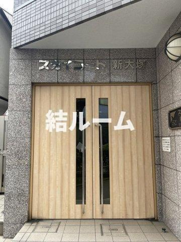 豊島区南大塚３丁目の賃貸マンションのエントランス