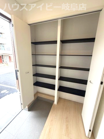 【玄関】の画像