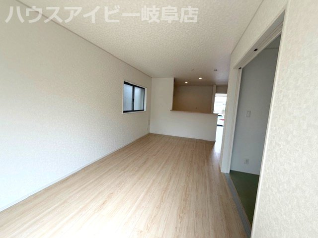 【居間・リビング】の画像