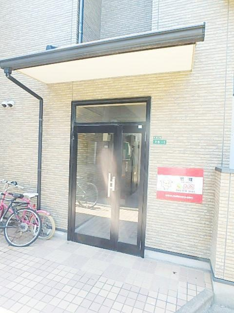 福岡市南区平和２丁目のアパートのエントランス|エントランス写真