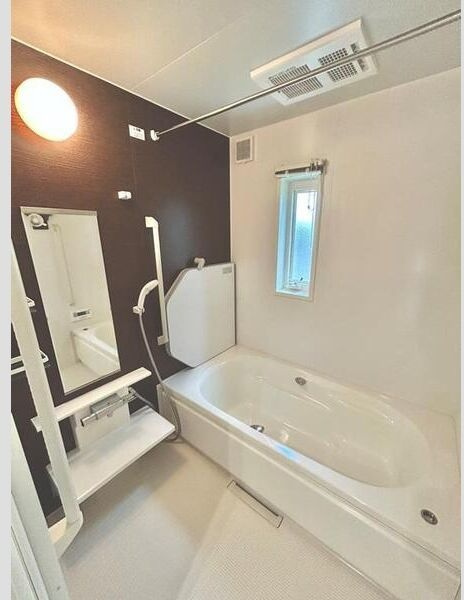 水広2丁目戸建の浴室