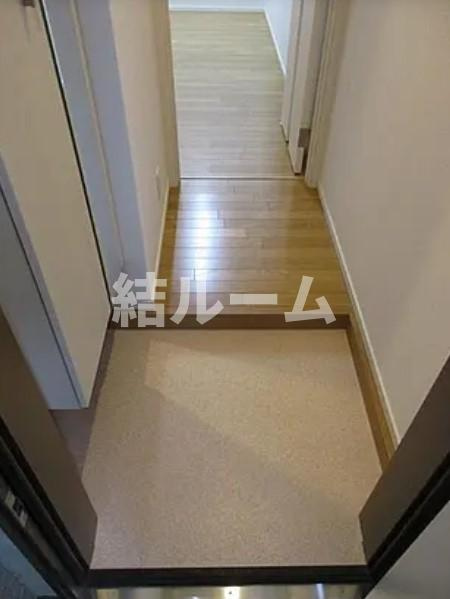 豊島区千早２丁目のアパートの玄関