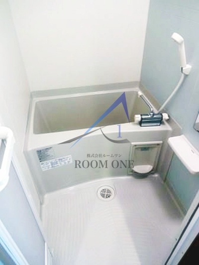 ＬＵＭＥＥＤ飯田橋の浴室|お風呂です。