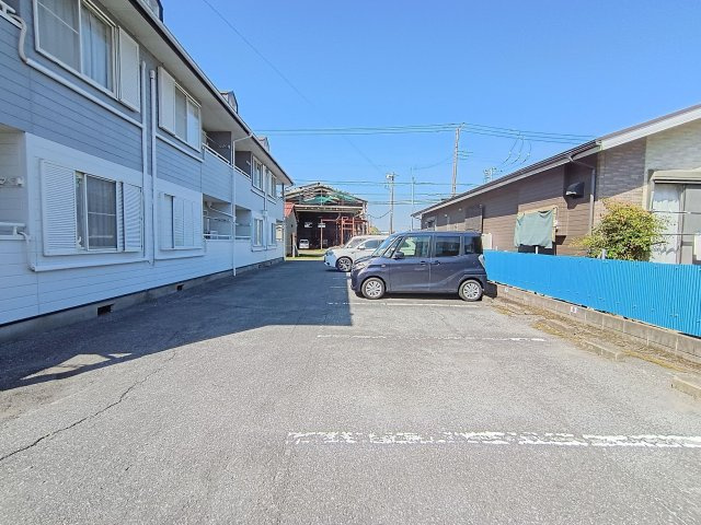 アーバンハイムの駐車場