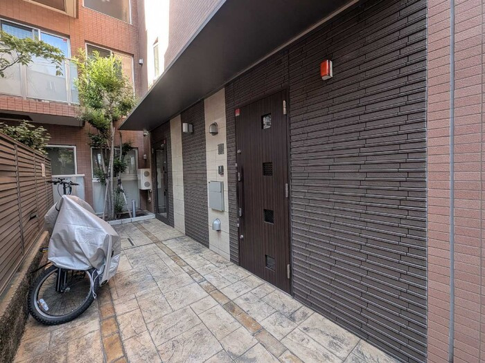 カーサ鈴のエントランス