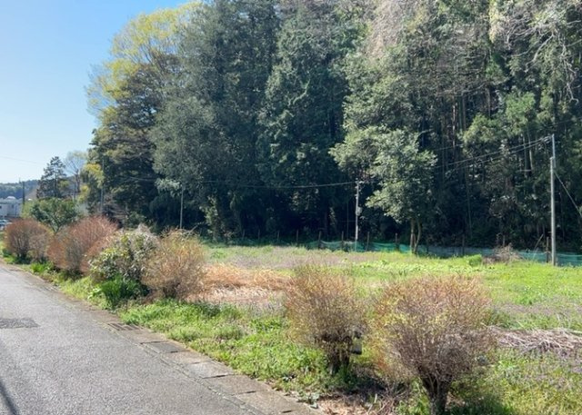 【外観】 | 販売されている全ての土地が、宅地用の土地であるとは限りません。都市計画法に基づき、基本的に住宅を建てることができるのは土地計画区であることに加え、市街化区域として定められている地域のみとなっています。