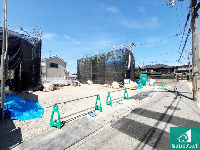 加古郡播磨町二子　25-1期　新築一戸建ての前面道路含む現地写真|周辺は落ち着いた街並みの住宅地！子育てがしやすい住環境です！まだ未完成ですが、現地でしかわからない事もございます。是非一度ご覧ください。