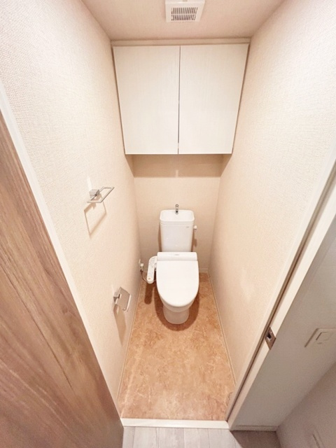 茅ヶ崎市本宿町の賃貸マンションのトイレ