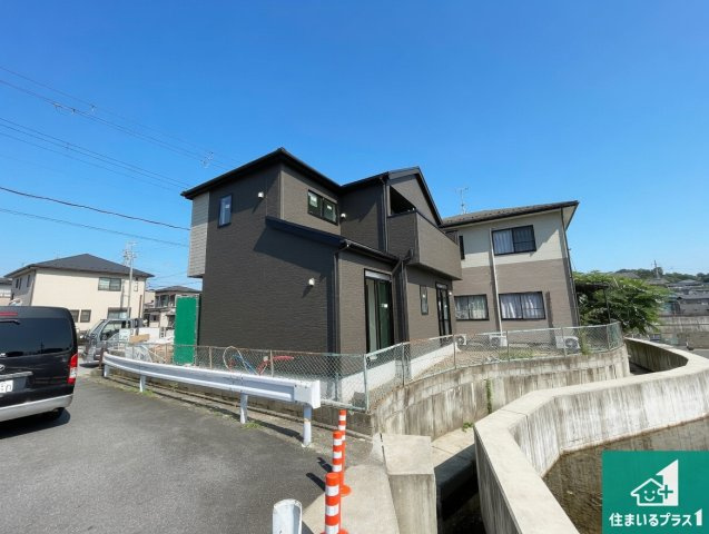 東近江市長勝寺町　第1期　新築一戸建ての外観|周辺は落ち着いた街並みの住宅地！子育てがしやすい住環境です！まだ未完成ですが、現地でしかわからない事もございます。是非一度ご覧ください。