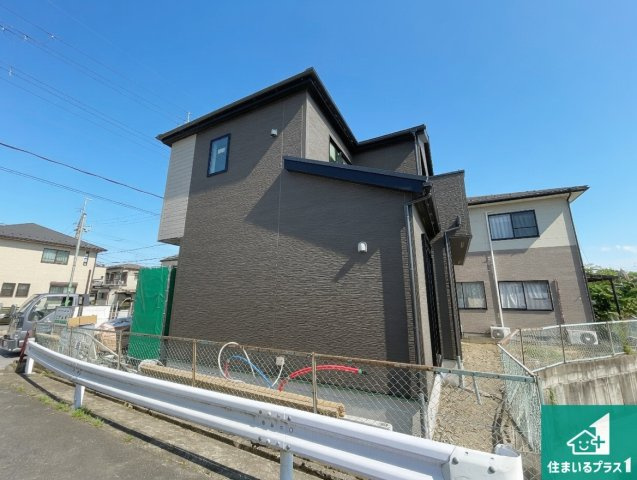 東近江市長勝寺町　第1期　新築一戸建ての外観|周辺は落ち着いた街並みの住宅地！子育てがしやすい住環境です！まだ未完成ですが、現地でしかわからない事もございます。是非一度ご覧ください。