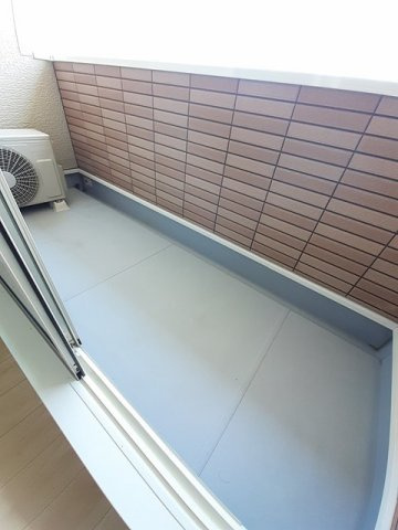パーク　アクシスオスト　Ａのバルコニー|お洗濯にも便利なバルコニー付き