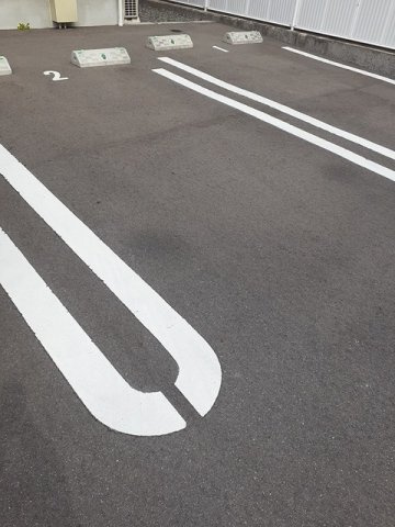 ディスティーノの駐車場|駐車場に車を止められます